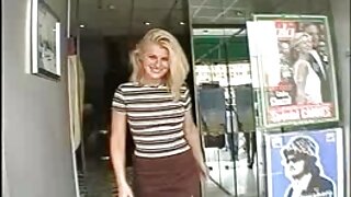 Rencontre film porno francais en streaming porno d'une douce blonde avec une belle jeune brune